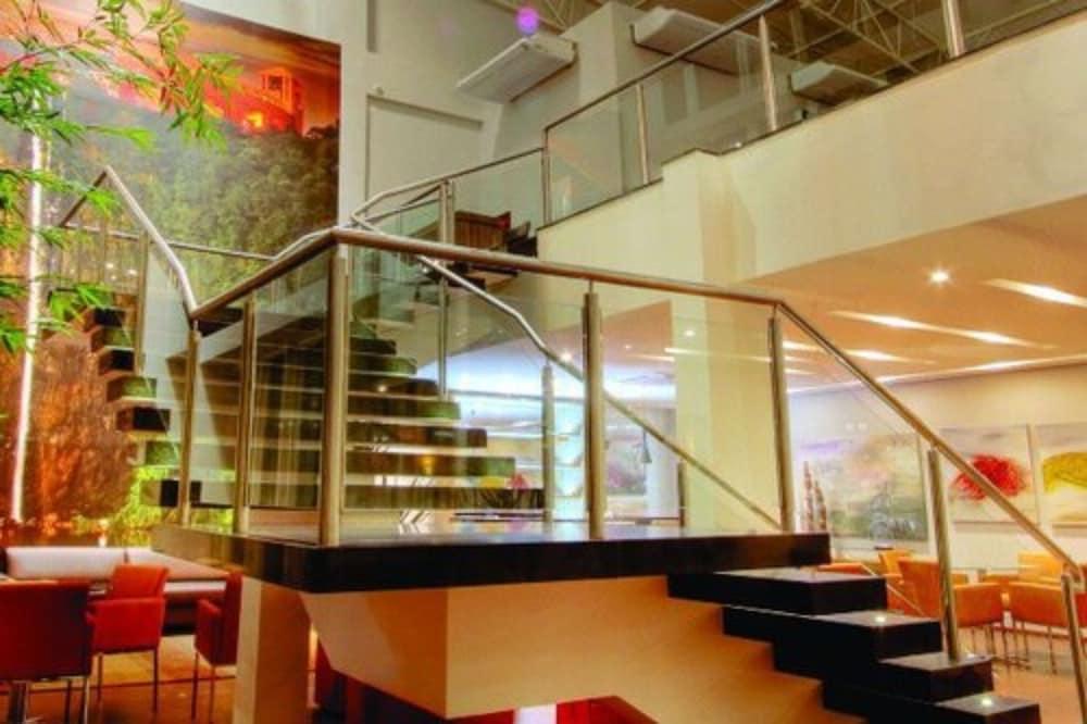 Bristol Portal Do Iguacu Curitiba Aeroporto Hotel Exterior photo
